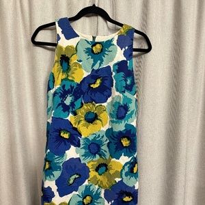 Floral shift dress